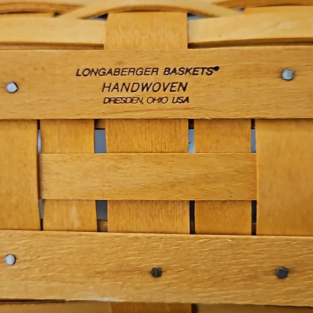 Longaberger 2001 Basket